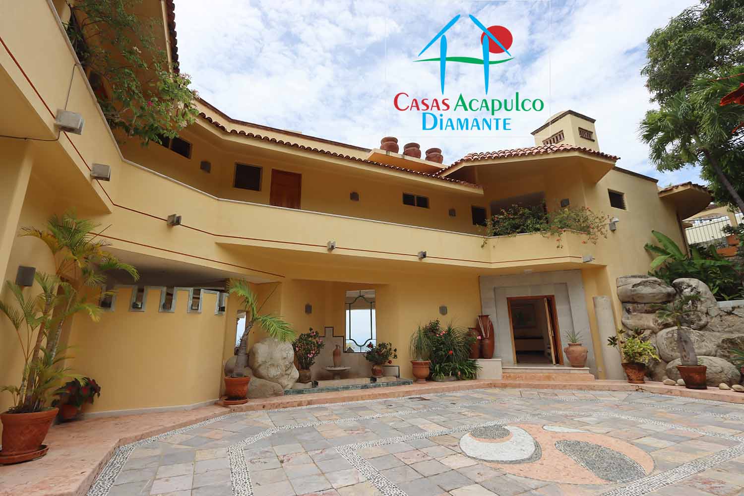 Casa Mari - Patio de recepción 3